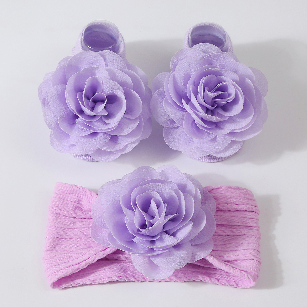 Chaussettes et bandeau en fleure  pour bébé fille